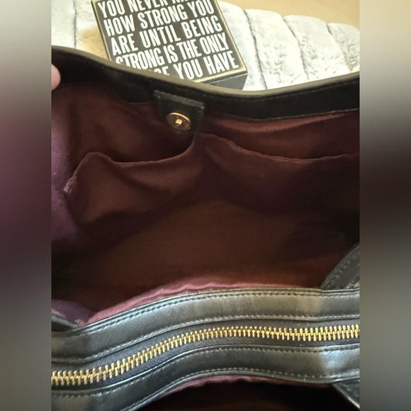 Coach Brown Signature Canvas Shoulder Bag with Gold Hardware - Picture 4 of 8